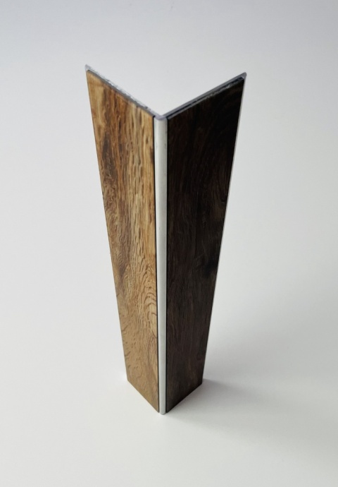 Narożnik aluminiowy CornerAlu WallWOOD™ dąb L2 5x5x150cm